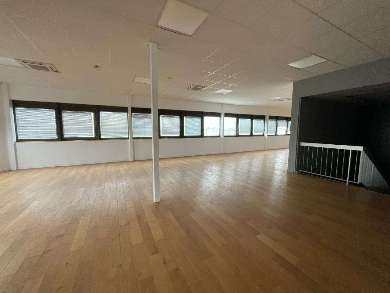 Bureau Nantes 375m² Location bureau Nantes Loire-Atlantique OLBUR2112413 1